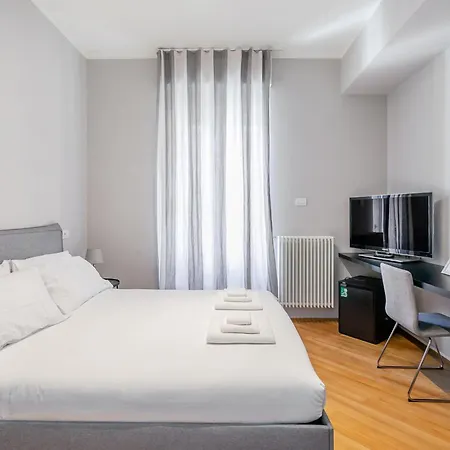 San Babila Prestige Suite - A Few Steps From Duomo Milan Exterior photo
