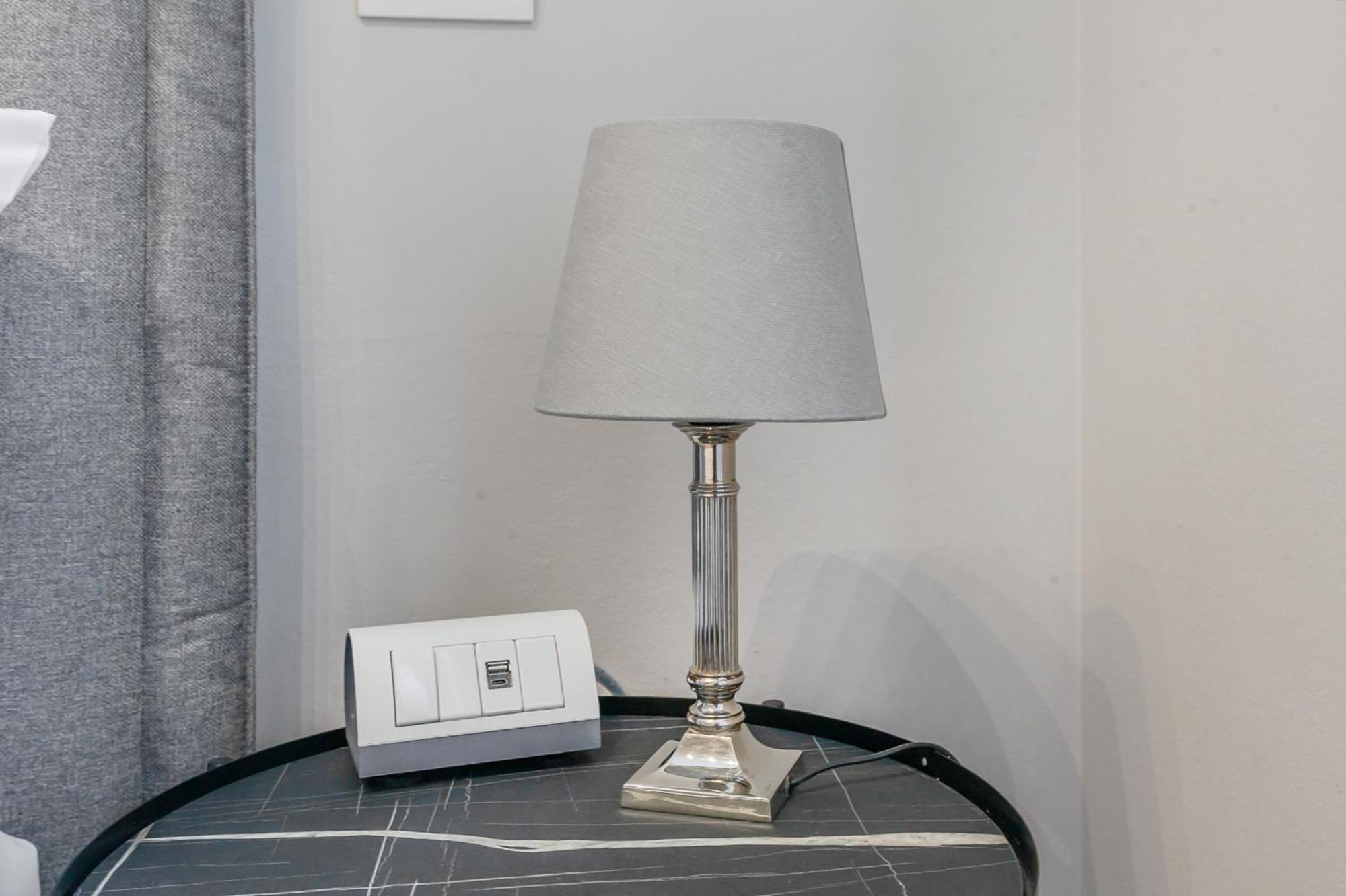 San Babila Prestige - A Few Steps From Duomo Appartement