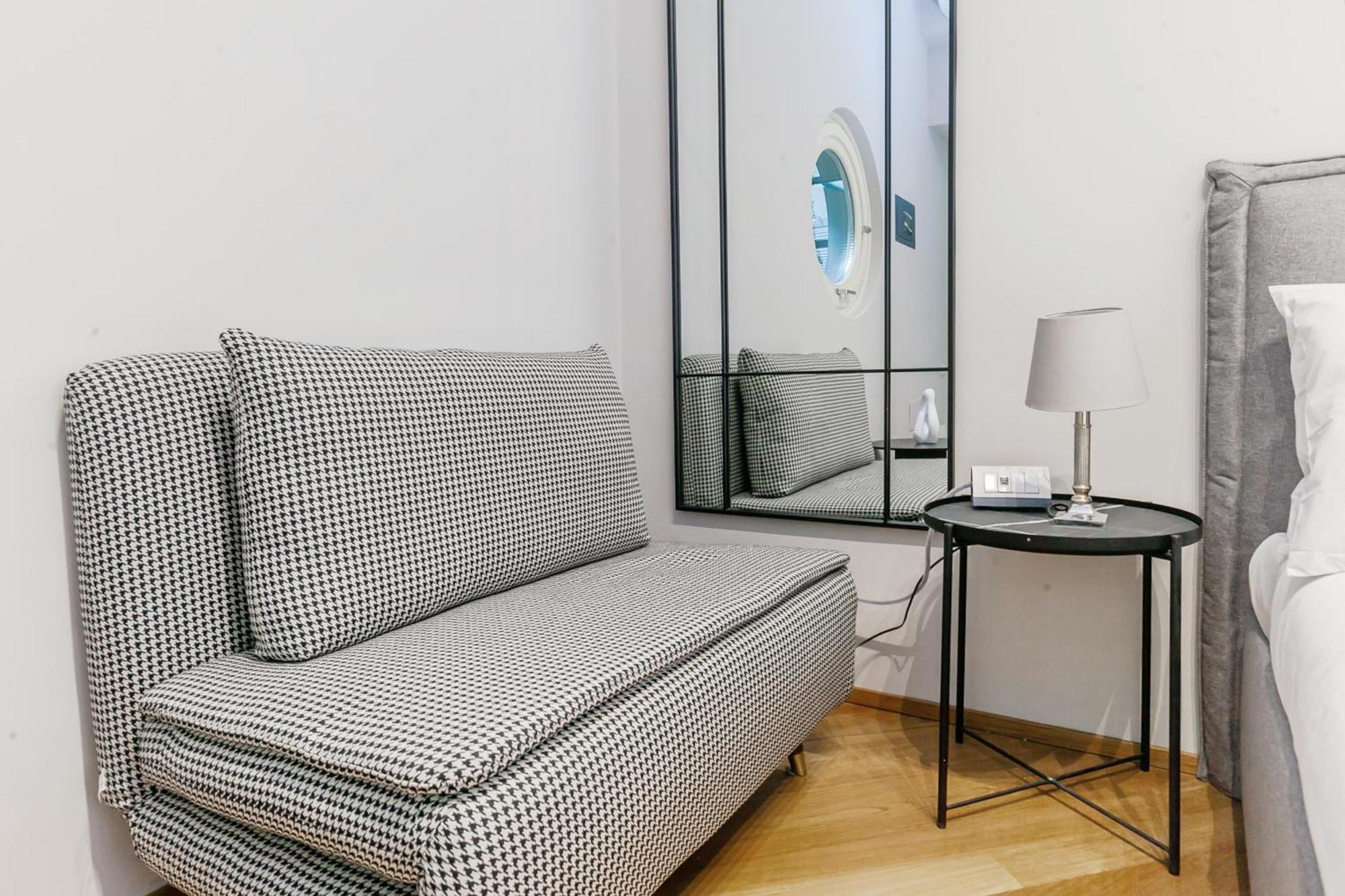 San Babila Prestige - A Few Steps From Duomo Appartement Milaan